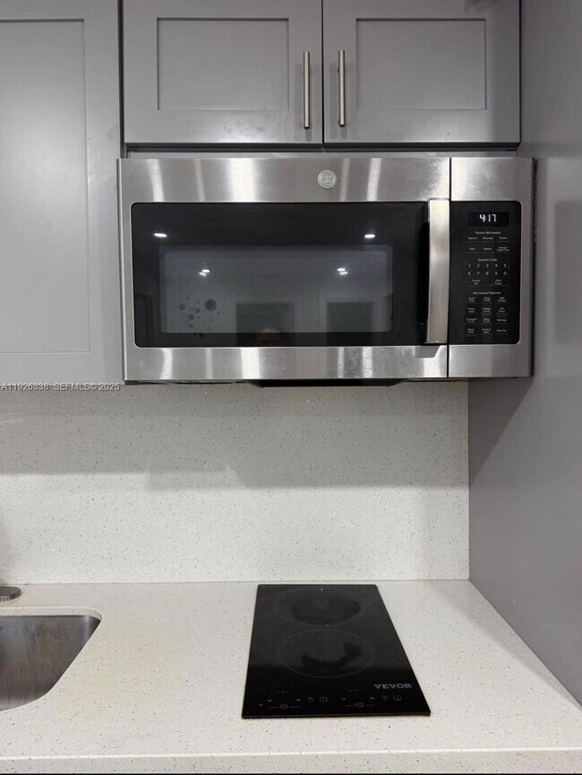 Building Photo - 1493 NW 1st Ave