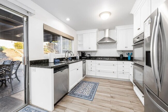 Building Photo - 12779 Calma Ct