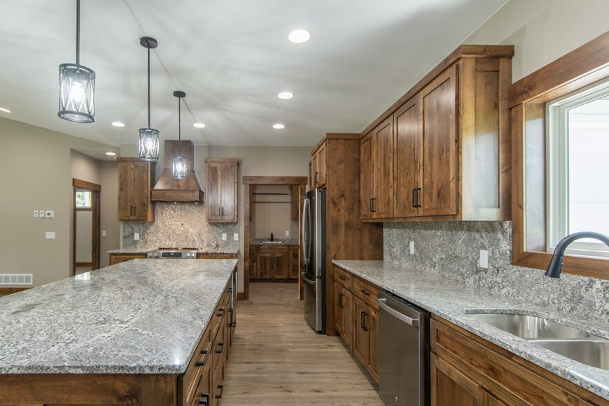 Building Photo - 11567 Forestview Dr