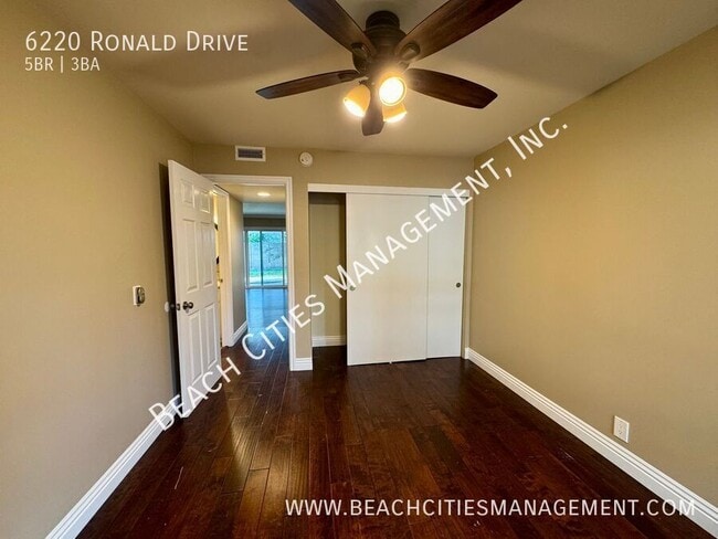 Building Photo - 6220 Ronald Dr