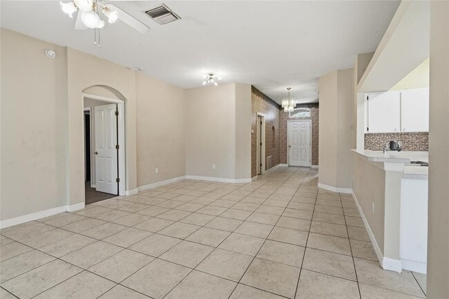Building Photo - 29417 Crossland Dr