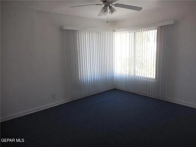 Building Photo - 814 W Yandell Dr