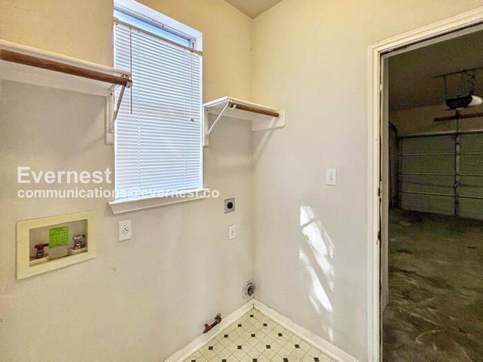 Building Photo - 15835 Opal Fire Dr