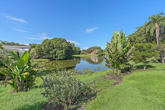 Building Photo - 4814 Country Oaks Blvd