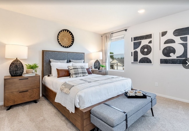 Building Photo - Day Break Dream Home