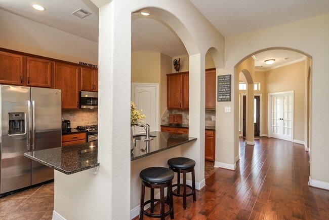 Building Photo - 6115 Sawland Dr