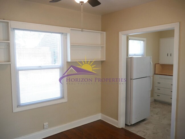 Building Photo - 1 Bed 1 Bath 500sq ft. Cottage in Colonial...