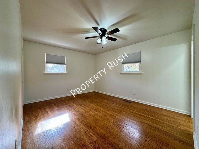 Building Photo - 7339 Brookside Dr