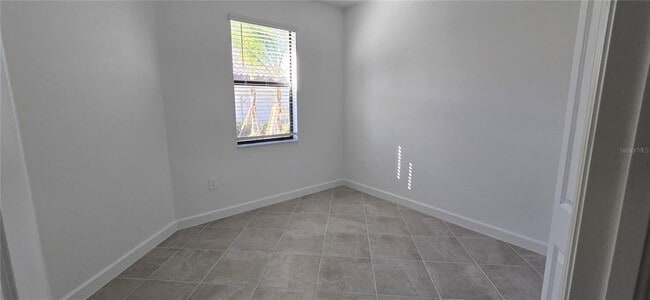 Building Photo - 15810 Sunny Day Dr