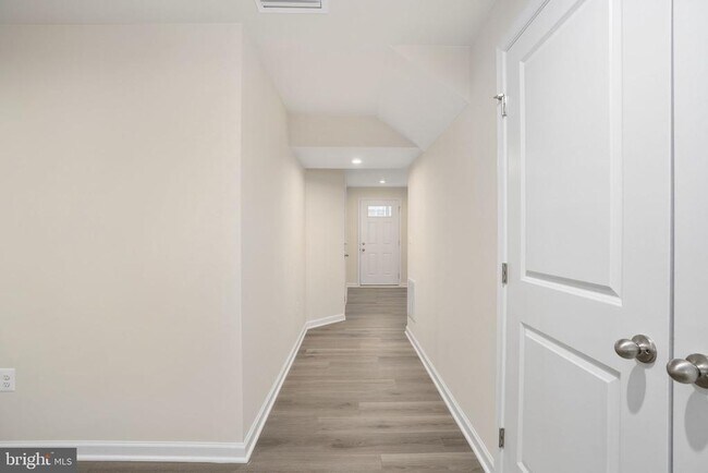 Building Photo - 7263 Congressional Cir