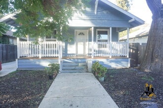 Building Photo - 3615 6th Ave