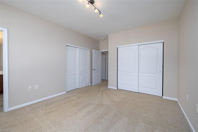 Building Photo - 5212 Nuthall Dr