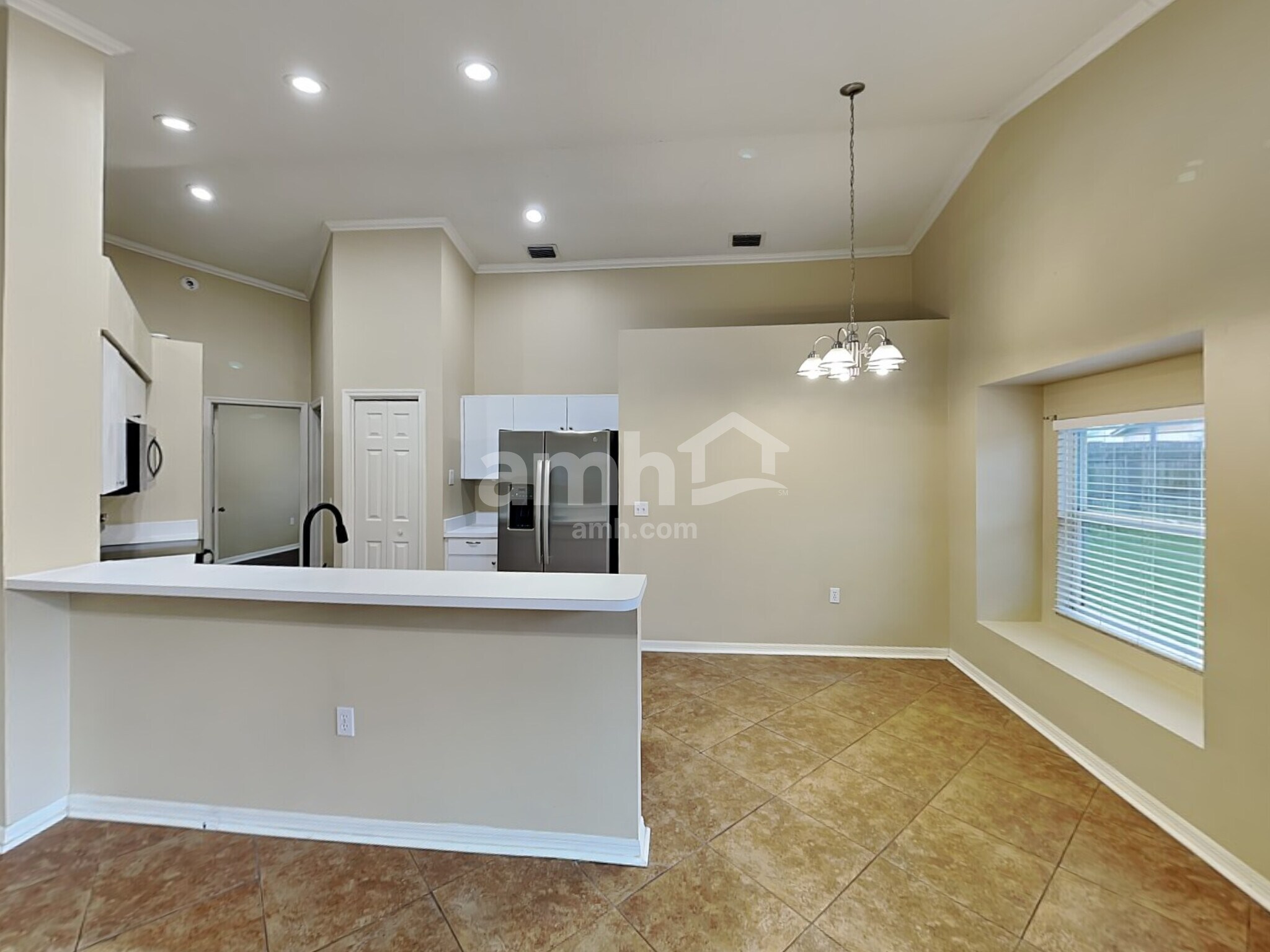 Building Photo - 1706 Comstock Pl