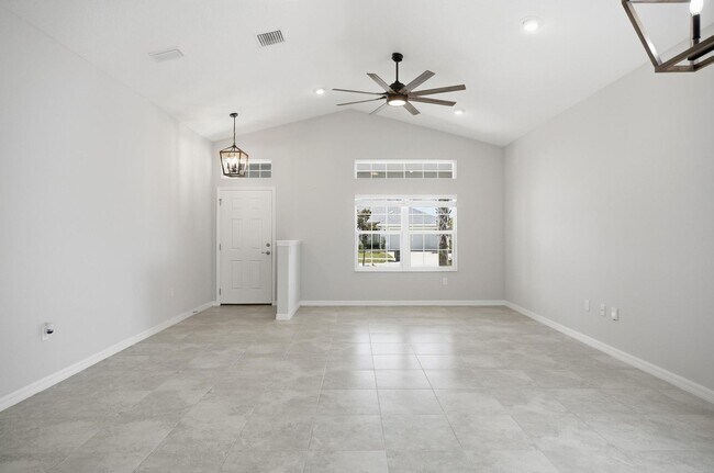 Building Photo - 55 Matanzas Lakes Dr