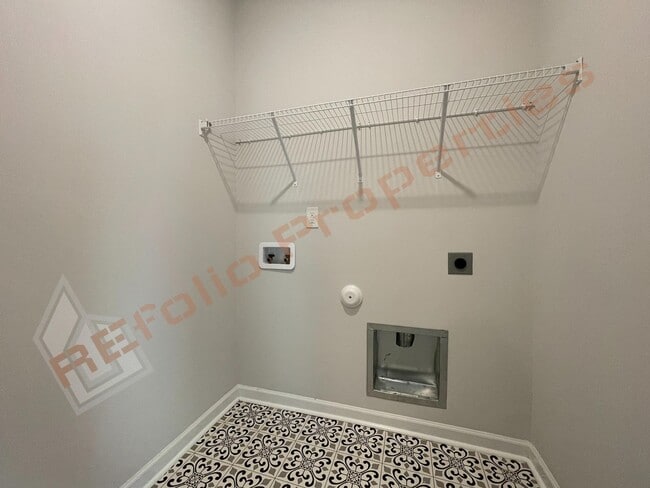 Building Photo - Stunning 4 Bedroom 2.5 Bathroom Home w/ Primary Suite on Main Level @ Ashcroft, Clayton, Availabl...