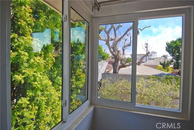 Building Photo - 1446 Manhattan Beach Blvd