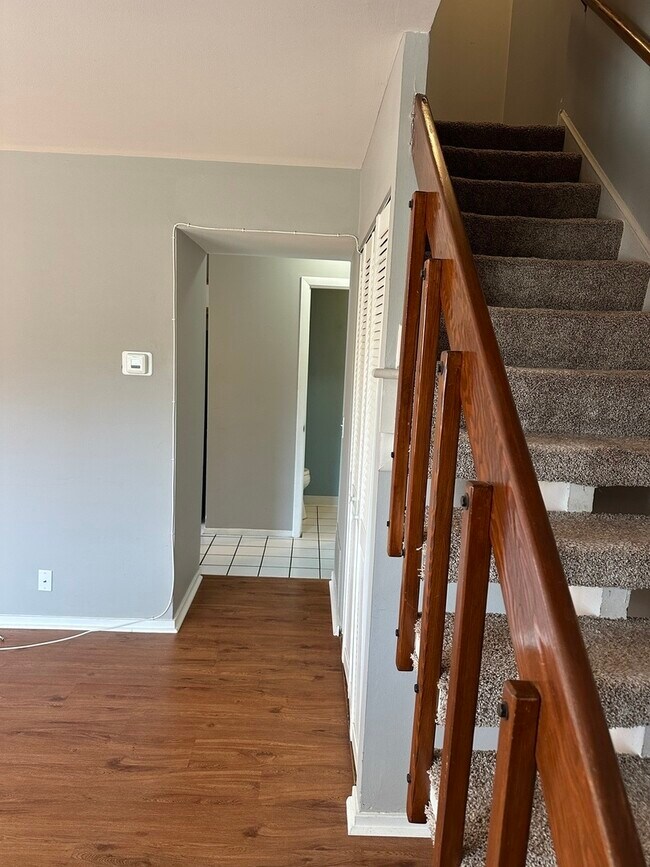 Building Photo - 710 Whitesail Dr