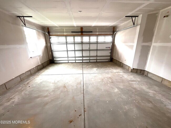 Building Photo - 20 Rothbury Ct
