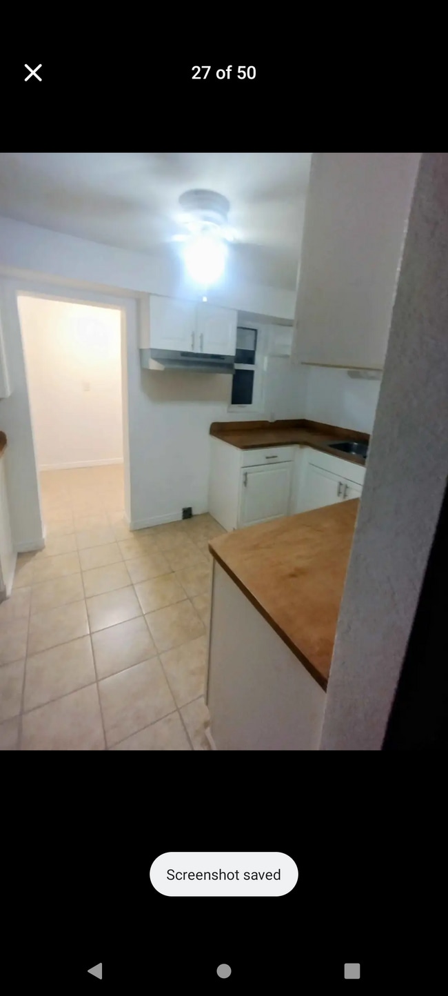 Building Photo - 635 N Nova Rd