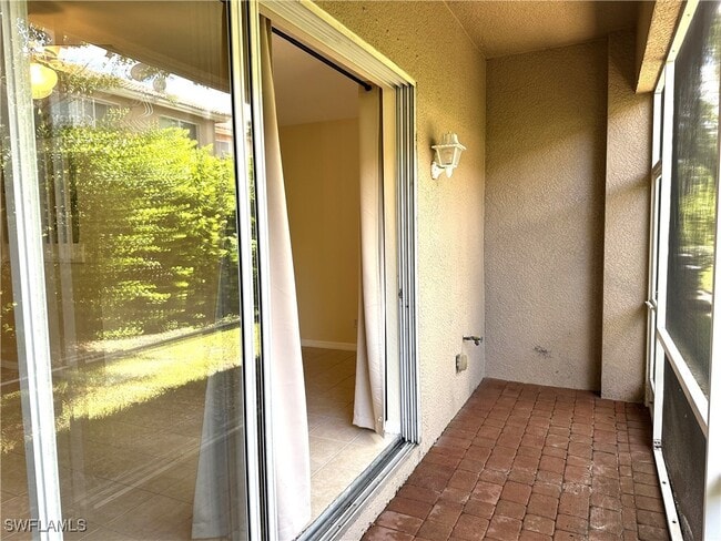 Building Photo - 9638 Roundstone Cir