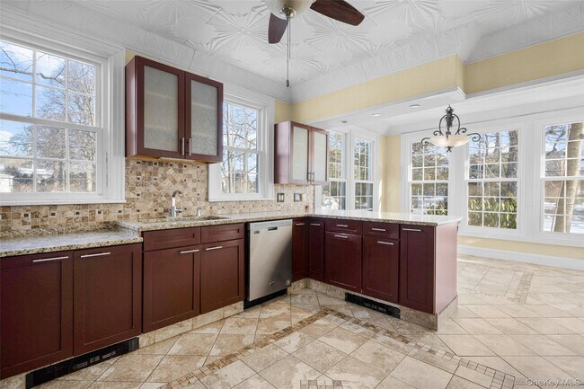 Building Photo - 1146 North Ave