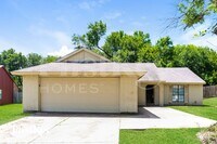 Building Photo - 608 Nora Ln