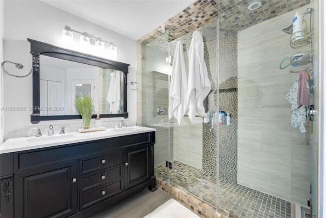 Building Photo - 12925 SW 49th Ct