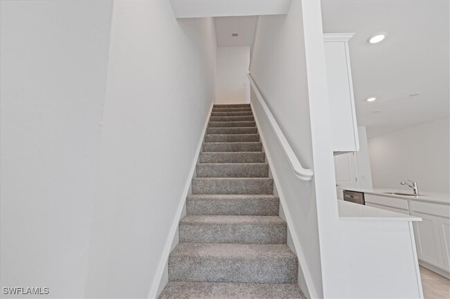 Building Photo - 1522 Fells Cove Ln