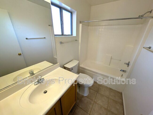 Building Photo - 3393 E Wyatt Way