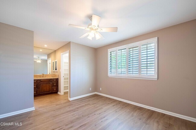 Building Photo - 4272 N Cedarpine Ln