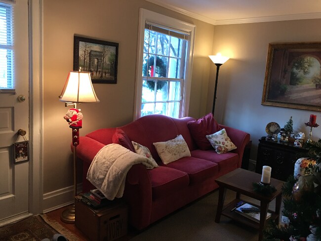 Building Photo - 3869 Beech St