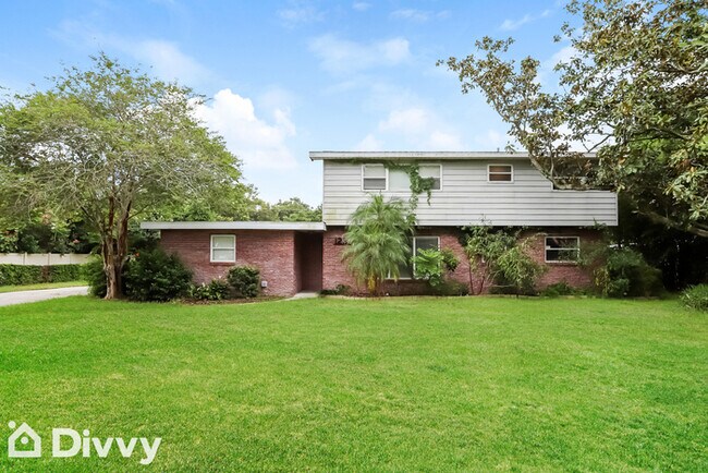 Primary Photo - 1231 Greenview Dr