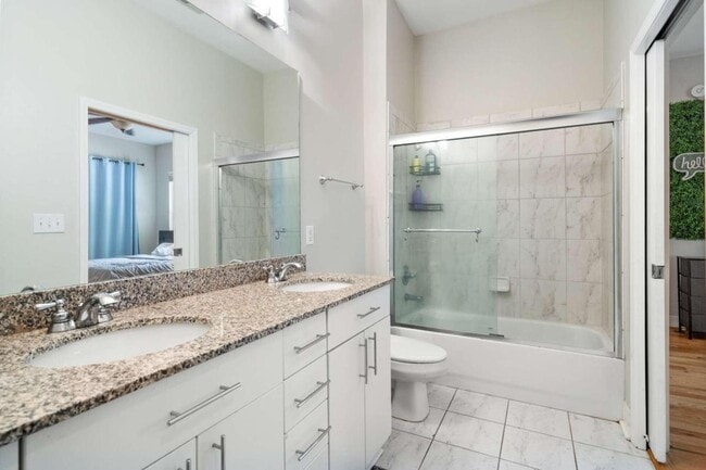 Building Photo - 384 Ralph McGill Blvd NE