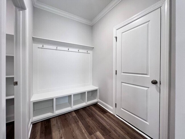 Building Photo - 360 Canyon Gap Wy