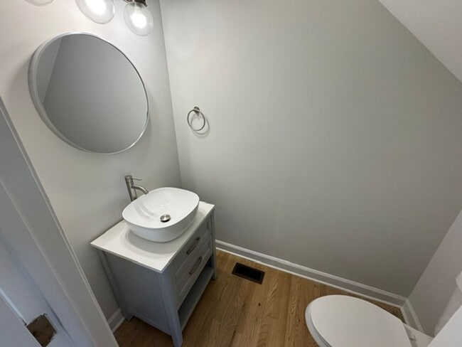 Building Photo - 1/2 off the first month!!