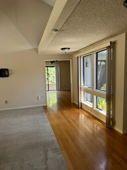 Building Photo - 7441 Trigo Ln
