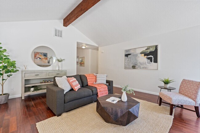 Building Photo - Stylish 3BR Beaverton Ranch w/ RV Parking & Hot Tub