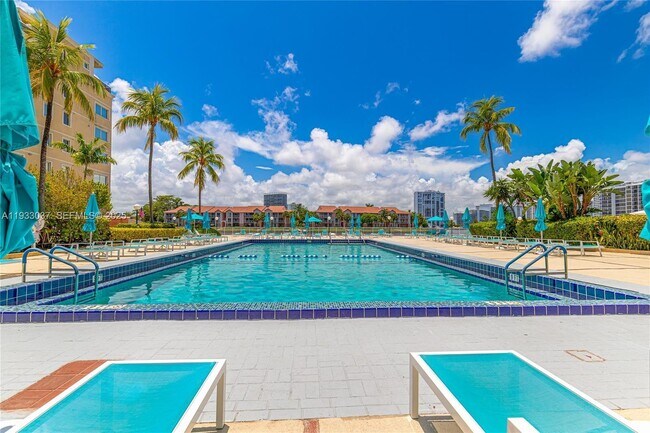 Building Photo - 3800 S Ocean Dr