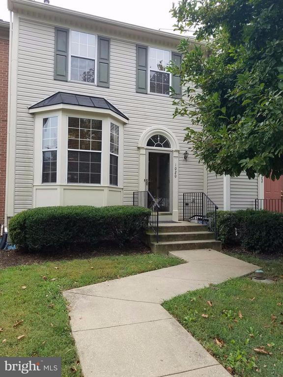 Primary Photo - 1020 Westlake Dr