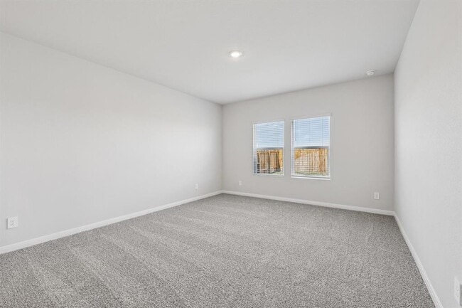 Building Photo - 317 New Albany Ln