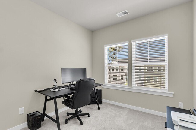 Building Photo - Beautiful 4-Bedroom, 3.5-Bathroom Townhome...
