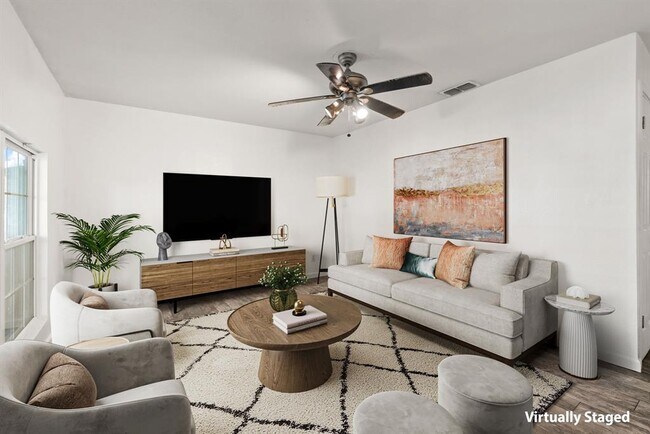 Building Photo - 5803 Wellington Dr