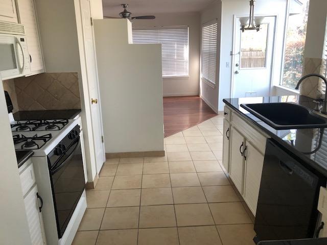 Building Photo - 8412 Cornerwood Dr