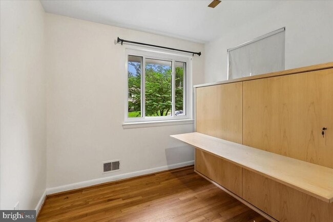 Building Photo - 1703 Tilton Dr