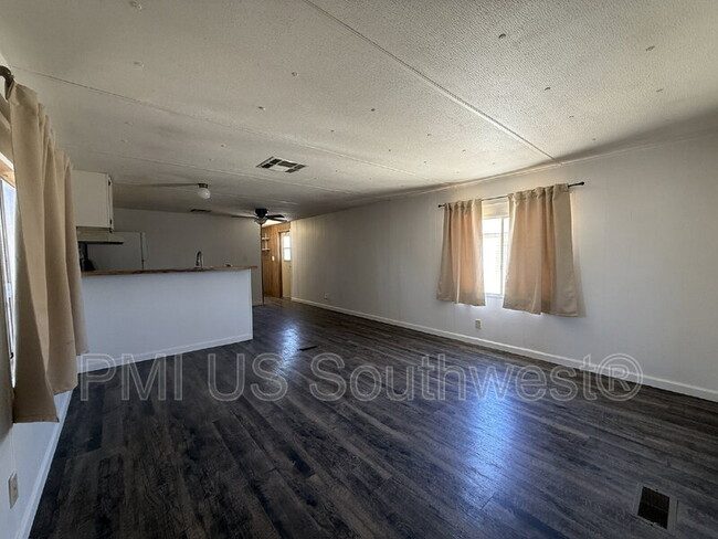 Building Photo - 2111 Santa Cruz Ave