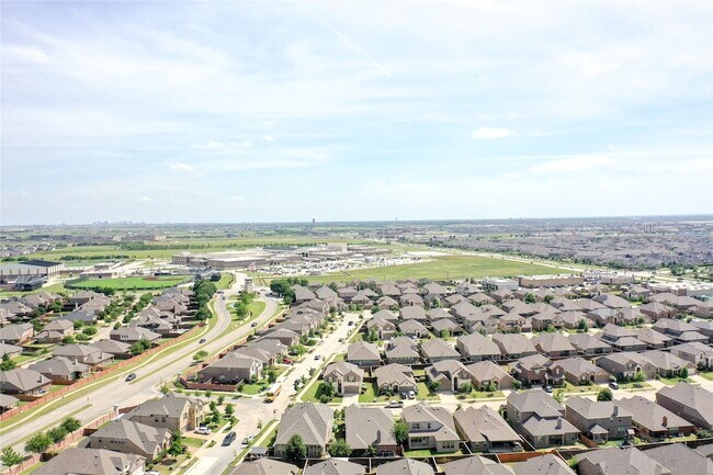 Building Photo - 16108 Gladewater Terrace