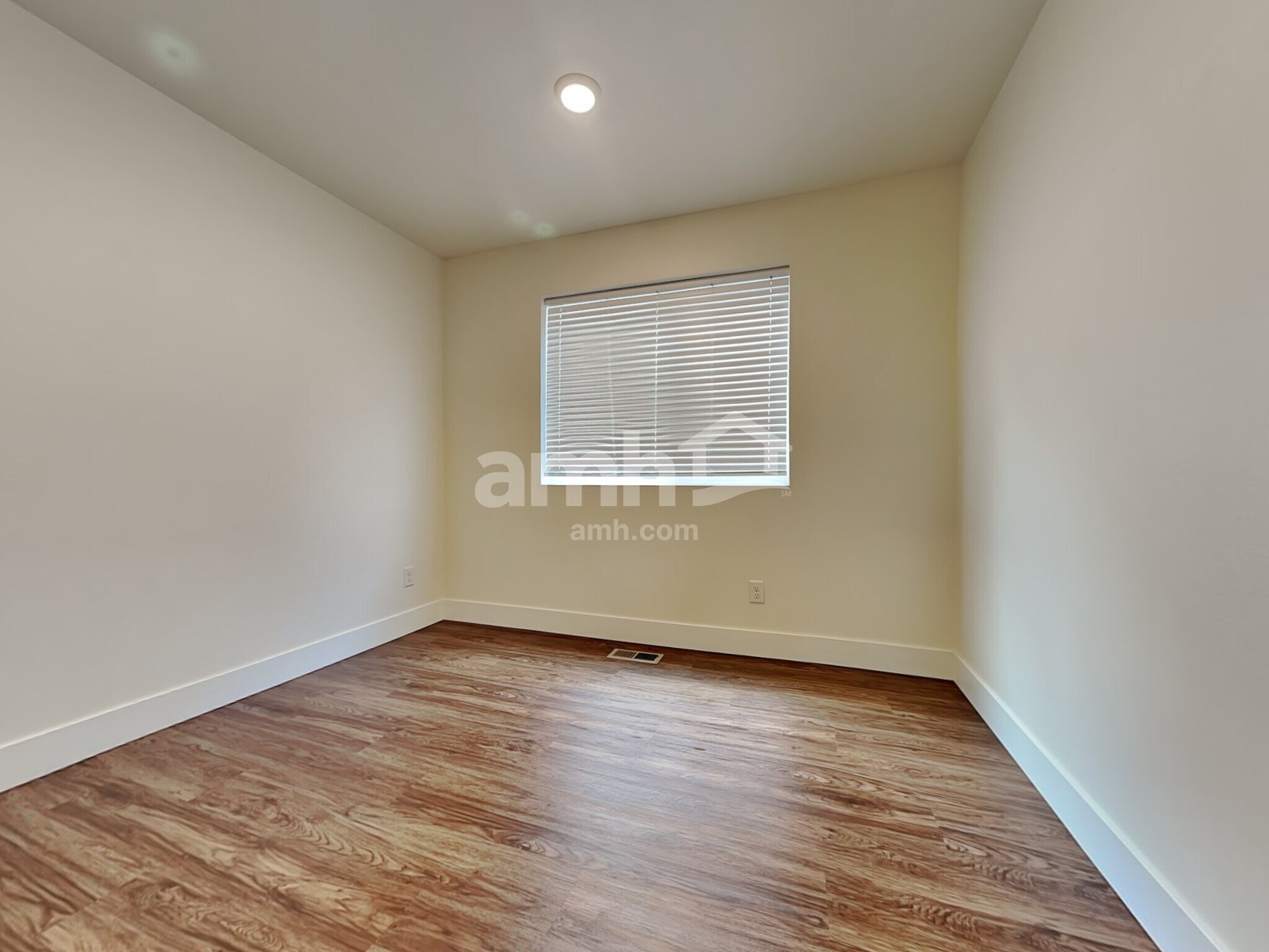 Building Photo - 1427 92nd Way SE