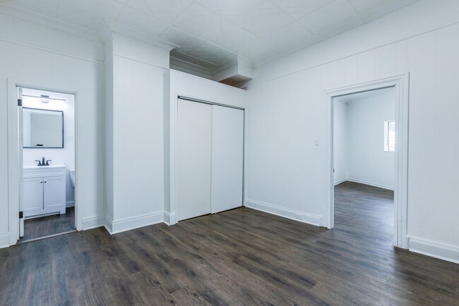 Building Photo - 1533 Arlington Ave