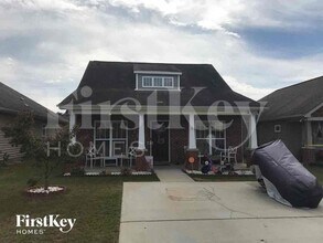 Building Photo - 153 Creekstone Tr