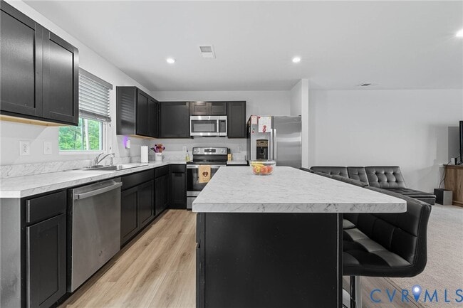 Building Photo - 261 Chanticleer Dr